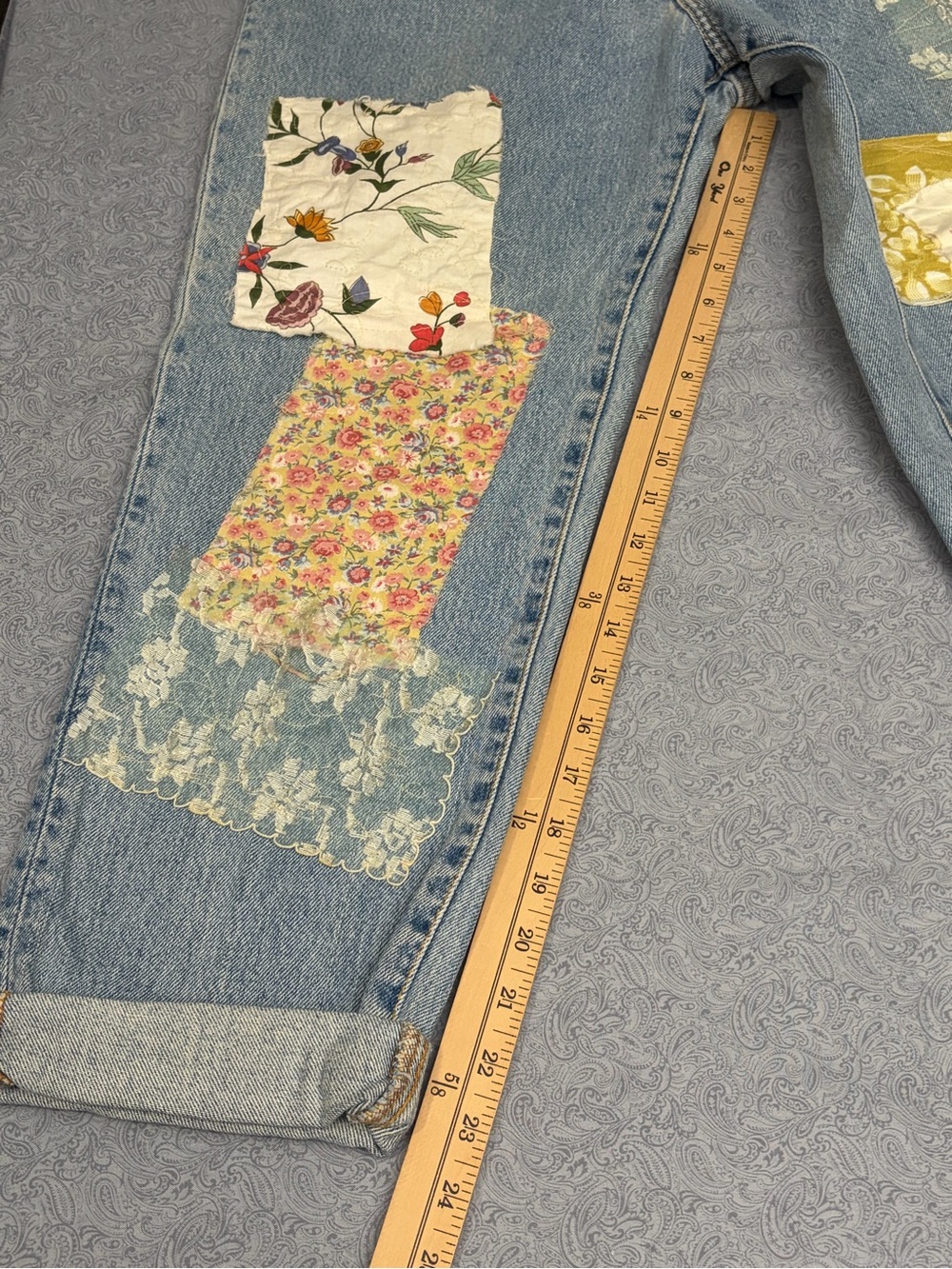 Levi's Relaxed 550 Light Blue Boyfriend Jeans with Floral Patchwork 10 - Picture 8 of 12